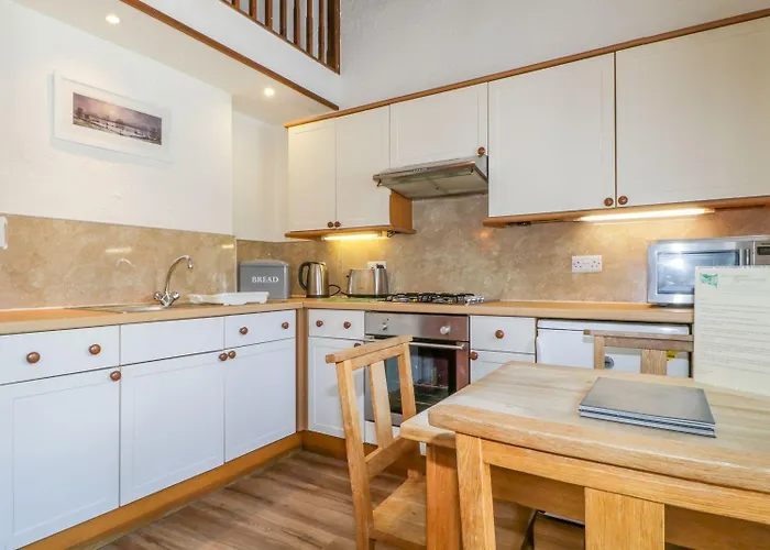 2 * Keswick (Cumbria)